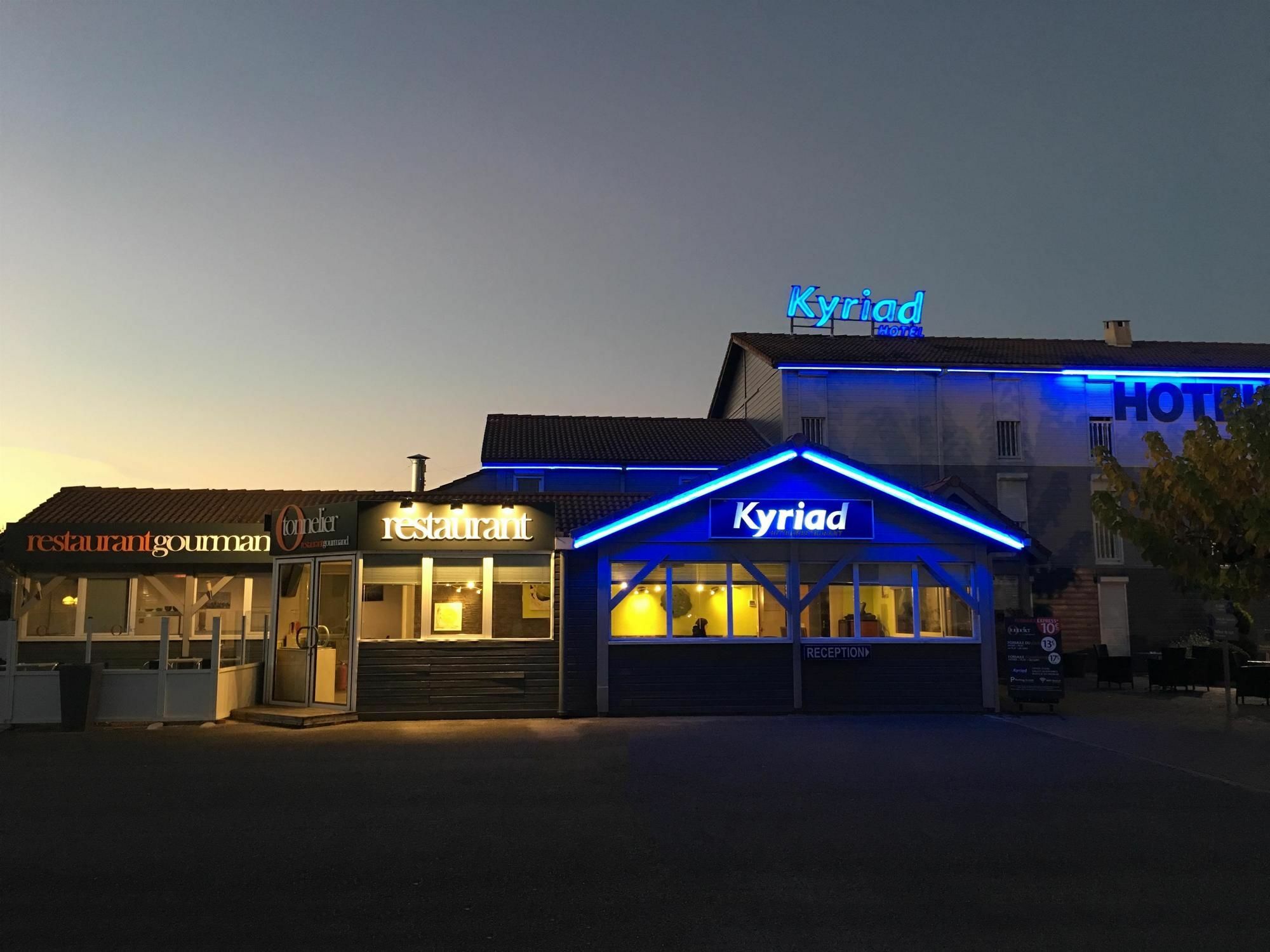 基里亚德酒店 蒙托邦 外观 照片